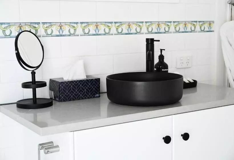 בית מלון כפרי Deck Quarters   Mansfield, Vic