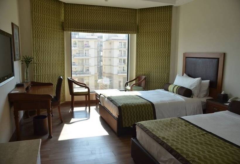 בית מלון כפרי The Lalit Traveller Jaipur