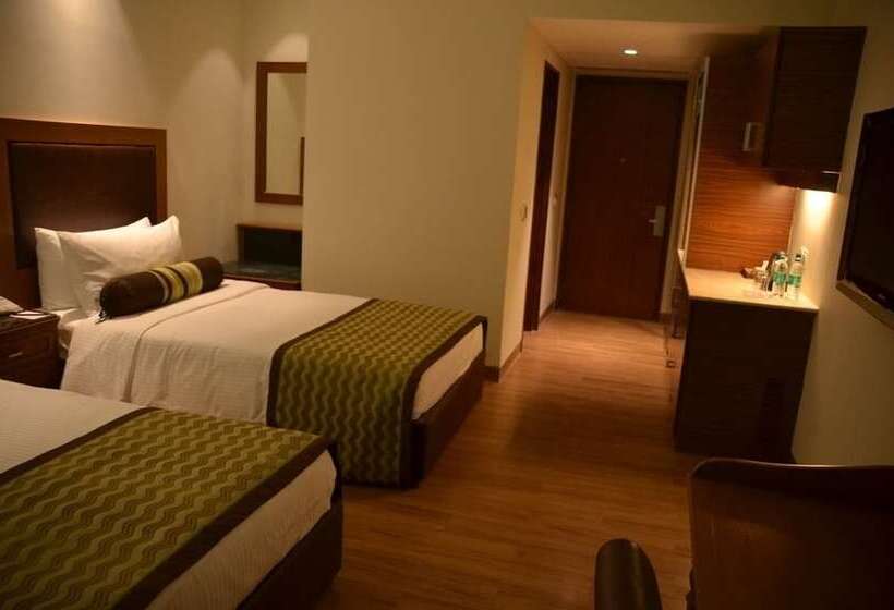 בית מלון כפרי The Lalit Traveller Jaipur