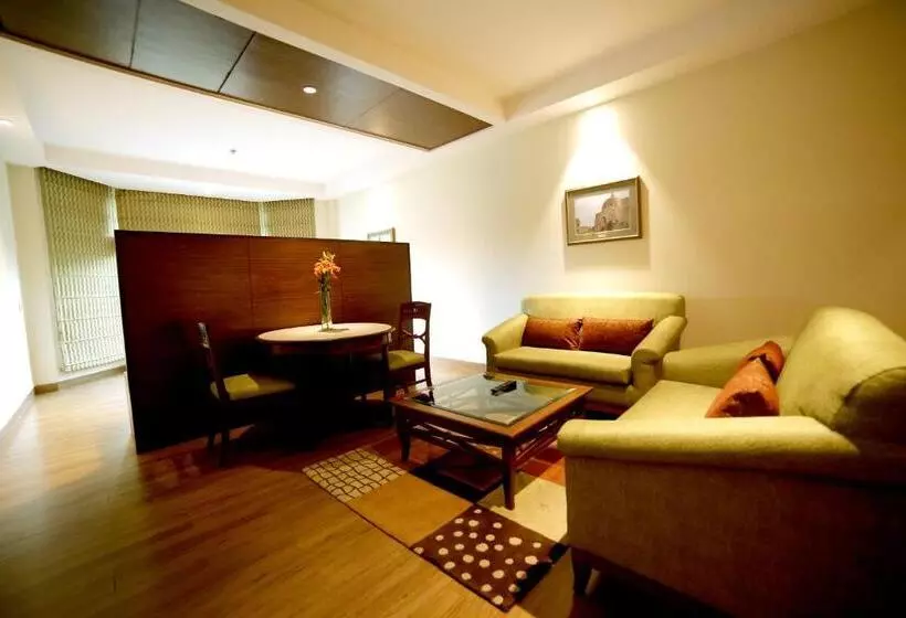 酒店 The Lalit Traveller Jaipur