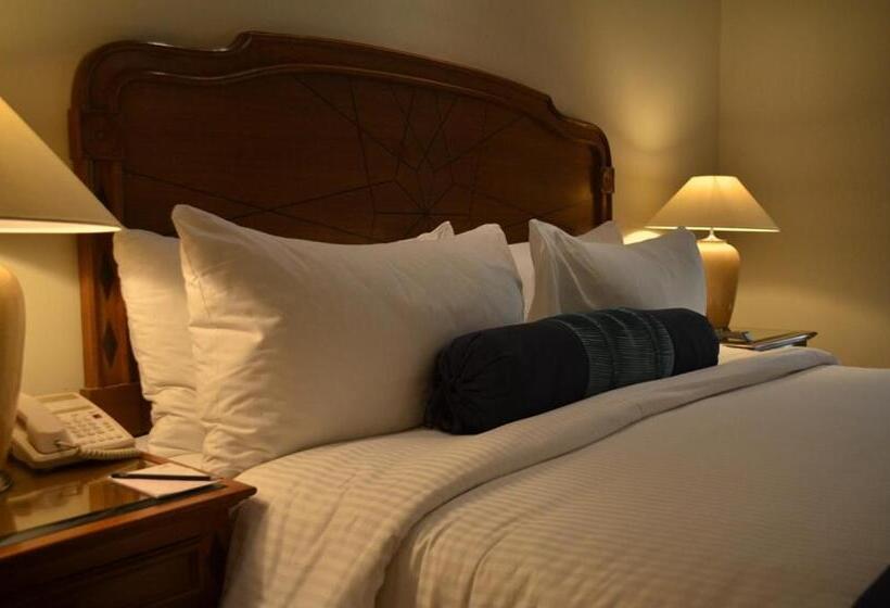 בית מלון כפרי The Lalit Traveller Jaipur