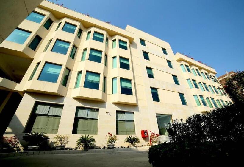 בית מלון כפרי The Lalit Traveller Jaipur