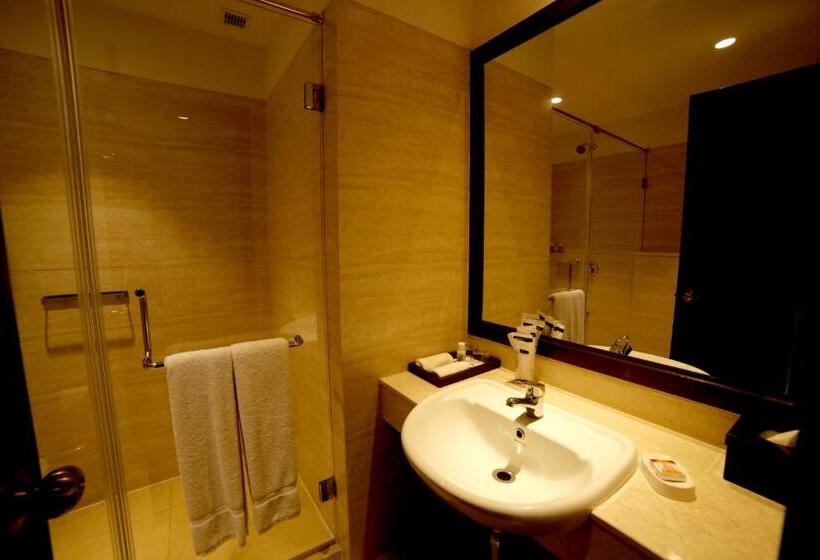 בית מלון כפרי The Lalit Traveller Jaipur