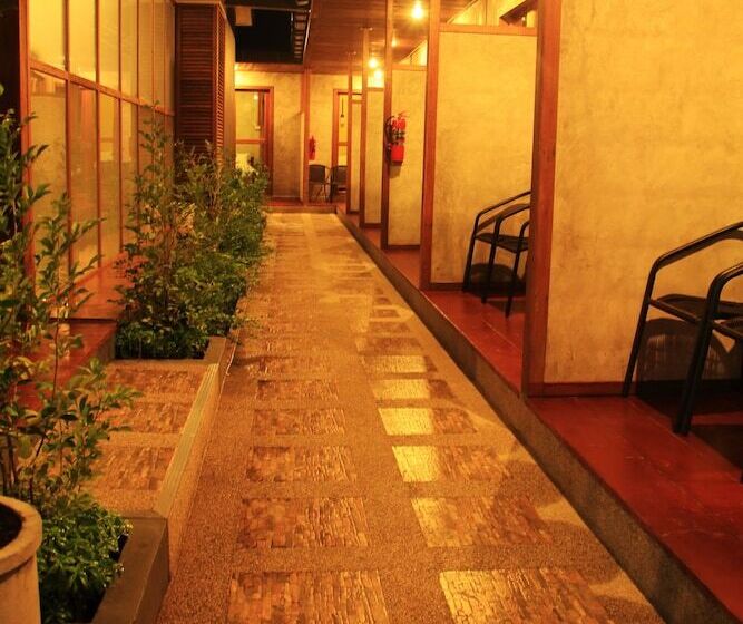 酒店 The Noi Guesthouse Koh Lipe