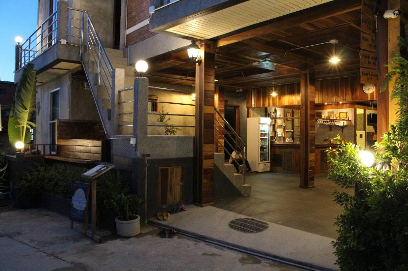 酒店 The Noi Guesthouse Koh Lipe