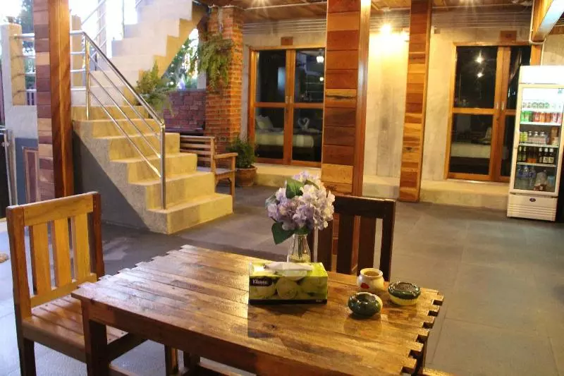 Отель The Noi Guesthouse Koh Lipe