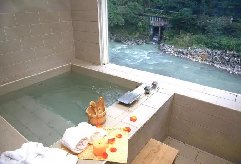 هتل Yufuin Hot Spring