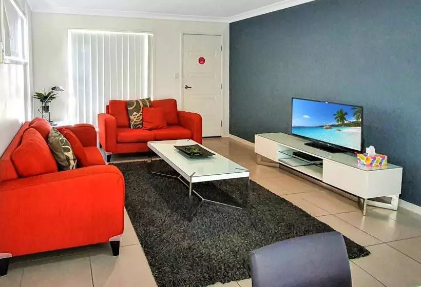 Lillypilly Resort Apartments