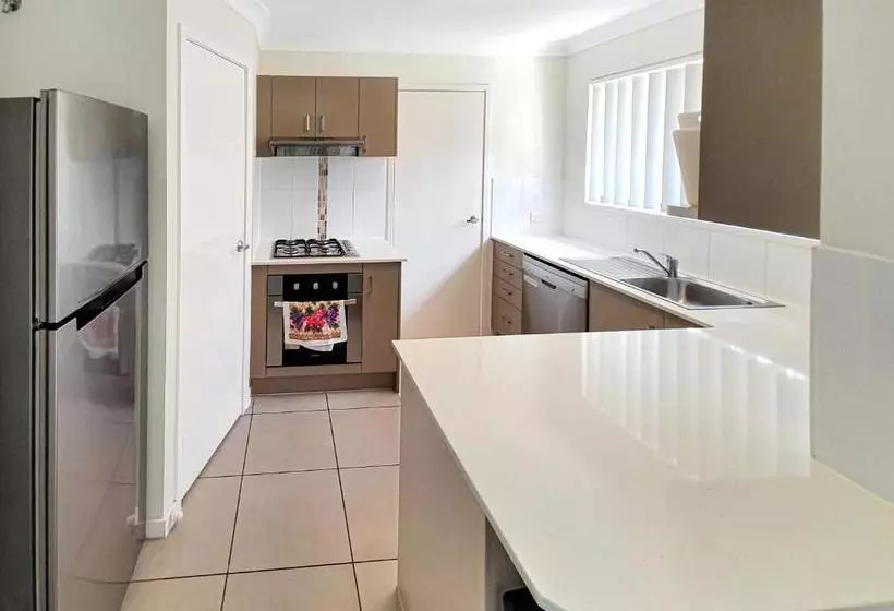 Lillypilly Resort Apartments