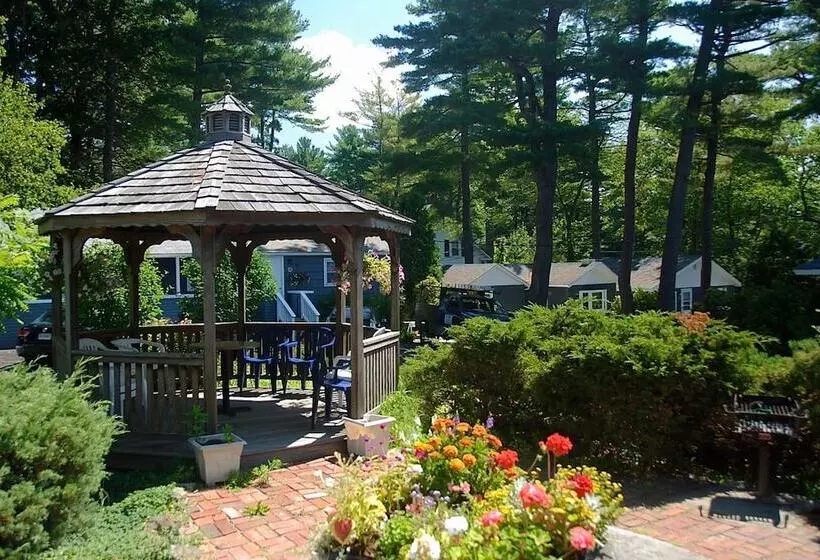 מוטל Kittery Inn & Suites