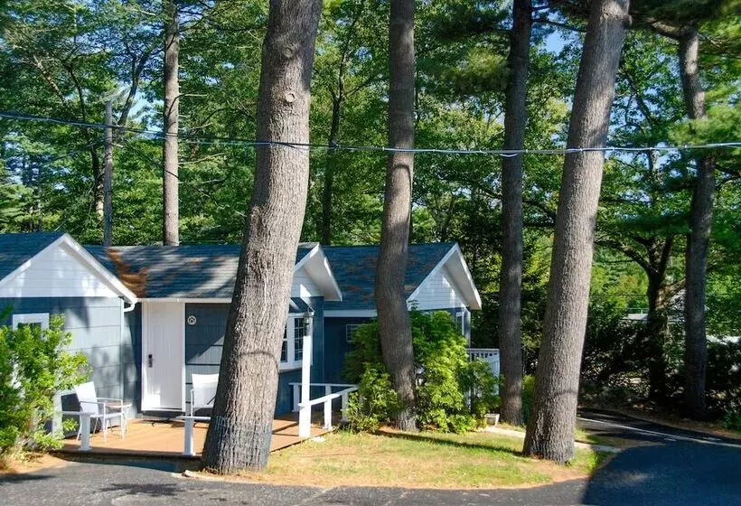 מוטל Kittery Inn & Suites