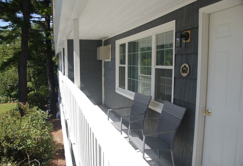 모텔 Kittery Inn & Suites