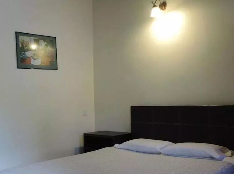 بنسيون Cameronian Inn