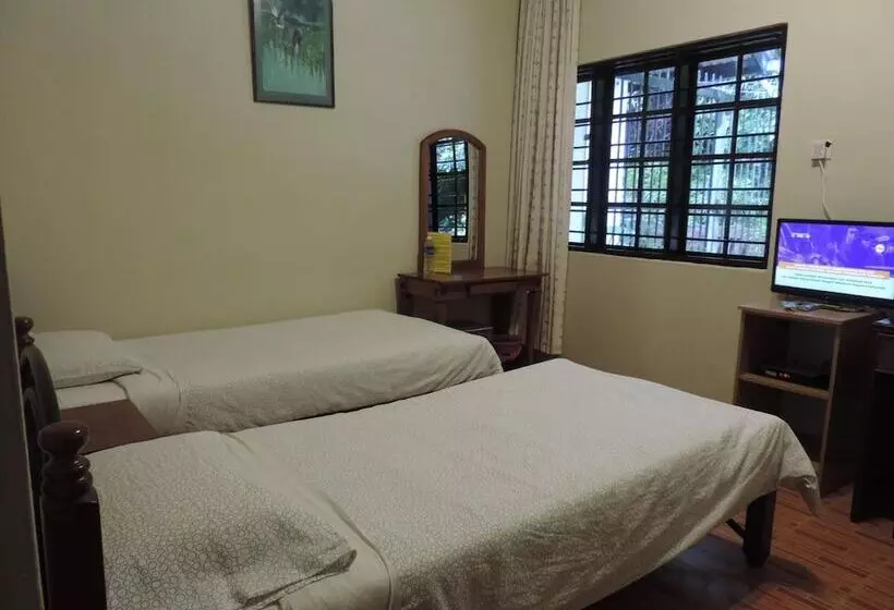 بنسيون Cameronian Inn