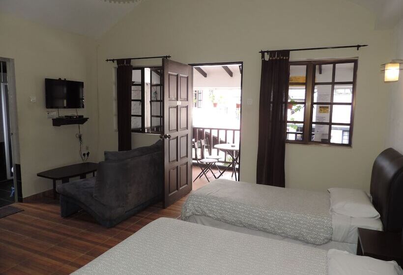 Pensão Cameronian Inn