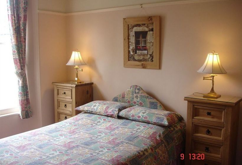 بنسيون Westbourne Guest House