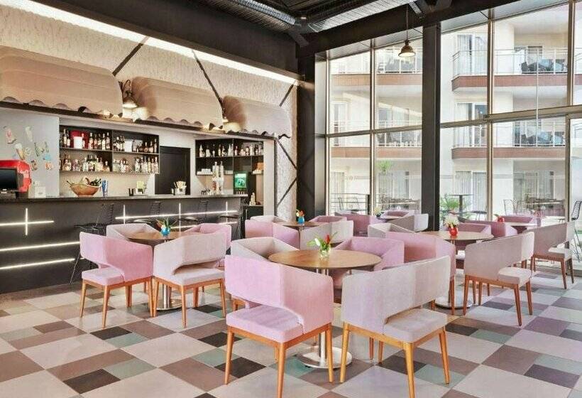 Ramada Hotel & Suites by Wyndham Kusadasi