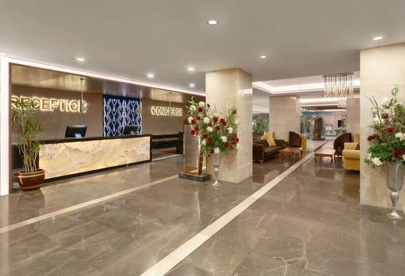 Ramada Hotel & Suites by Wyndham Kusadasi