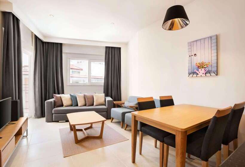 Ramada Hotel & Suites by Wyndham Kusadasi