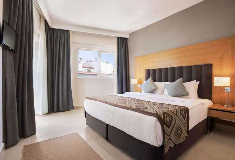 Ramada Hotel & Suites by Wyndham Kusadasi