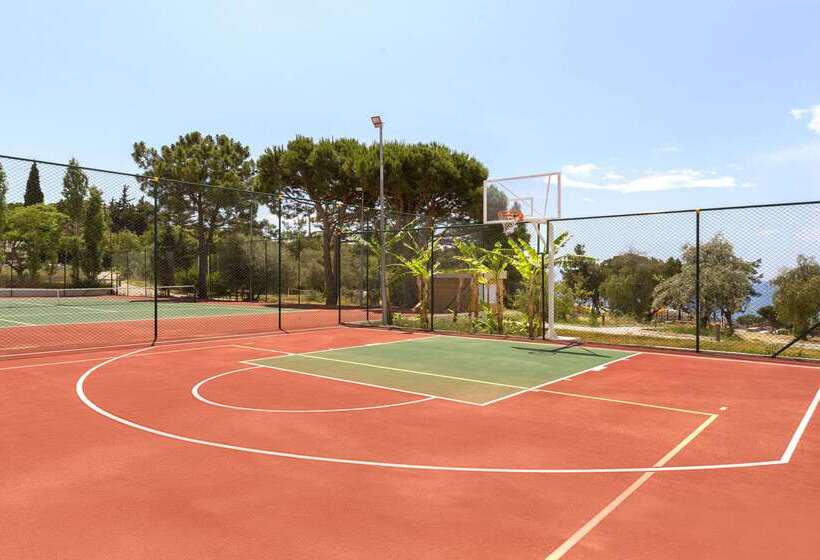 Ramada Hotel & Suites by Wyndham Kusadasi