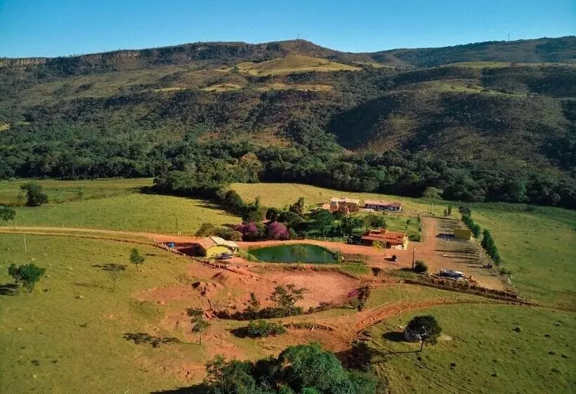 Hostelli Canyons Camping Capitolio