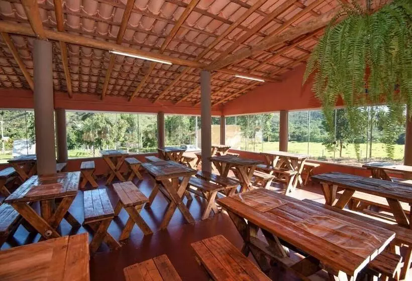 Hostelli Canyons Camping Capitolio