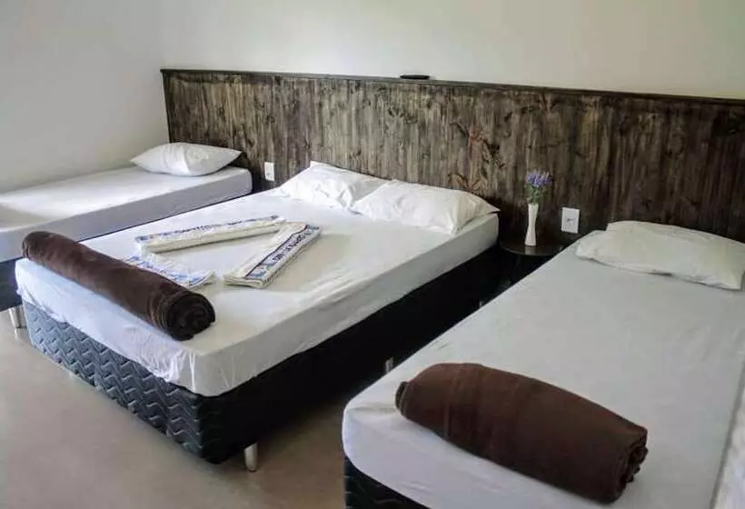 Hostelli Canyons Camping Capitolio
