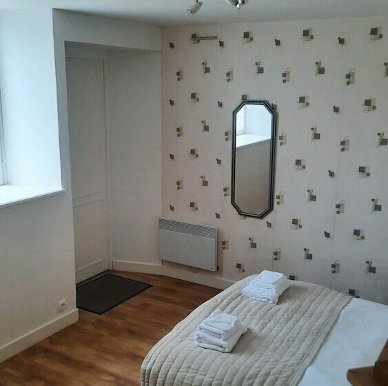 Отель Auberge St Julien Aux Bois