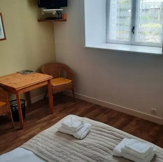 ホテル Auberge St Julien Aux Bois