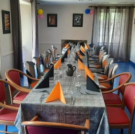 ホテル Auberge St Julien Aux Bois