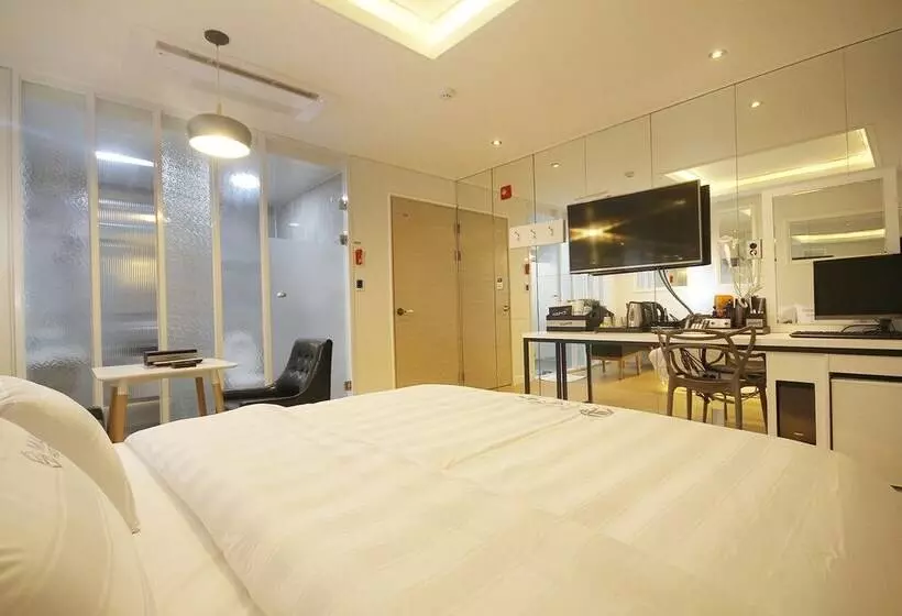 Yeosu Max Self Check In Motel