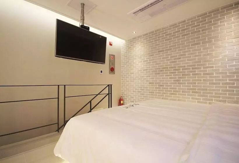 Yeosu Max Self Check In Motel