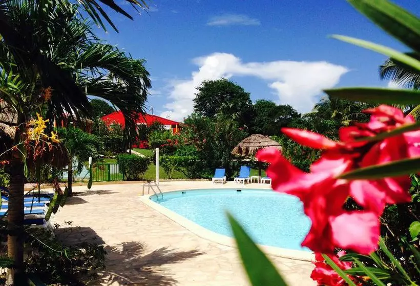 Au Village De Menard