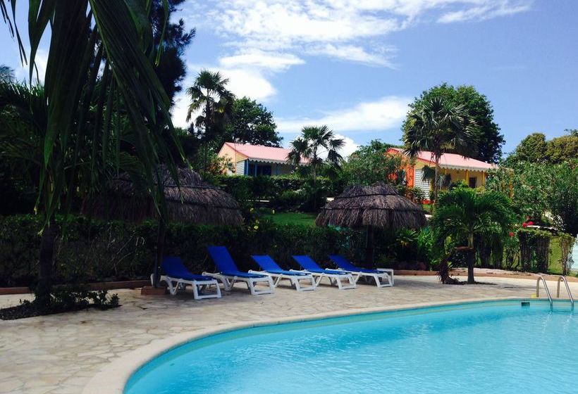 Au Village De Menard