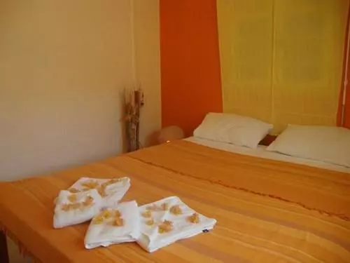 Au Village De Menard