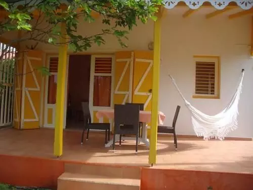 Au Village De Menard