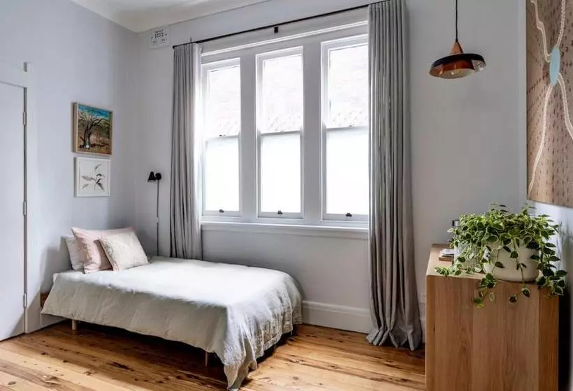 민박 Bondi Beach House