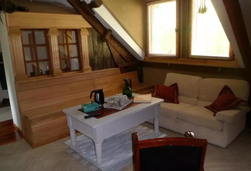 Bed and Breakfast Les Chambres De Pontfol   Chambres D Hôtes   Guest House