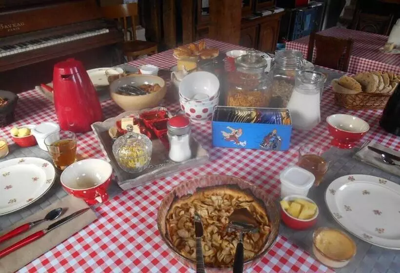 Bed and Breakfast Les Chambres De Pontfol   Chambres D Hôtes   Guest House