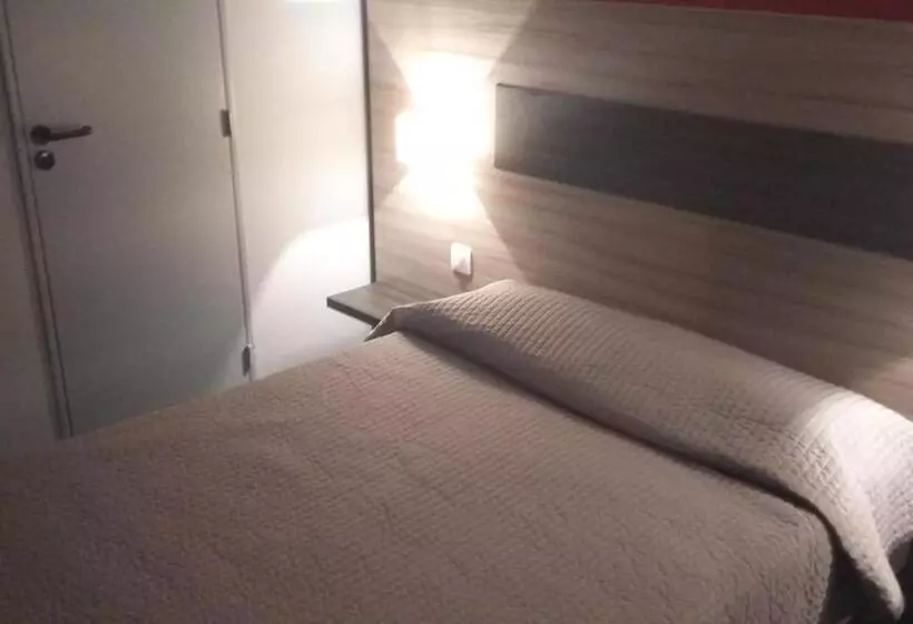 בית מלון כפרי Du Triangle