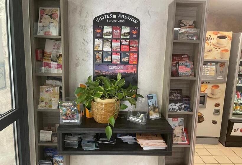 Отель Du Triangle