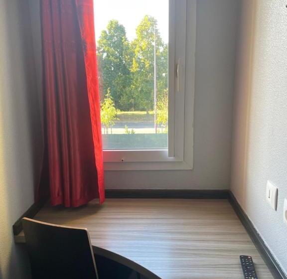 Отель Du Triangle