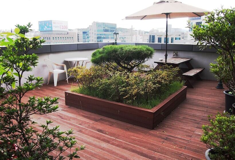 Отель Good Morning Residence  Hue