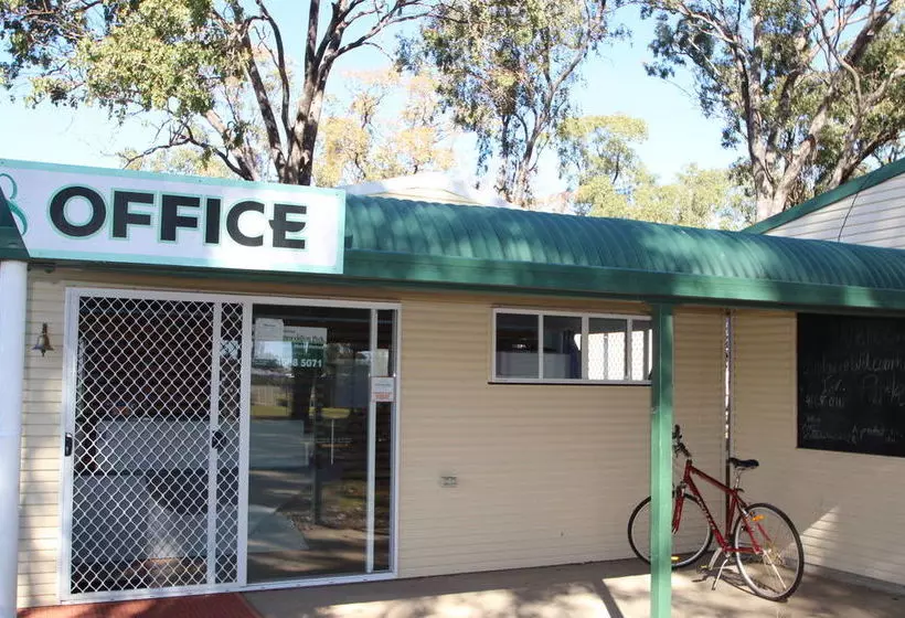 ホテル Aaok Jandowae Accommodation Park