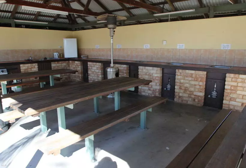 ホテル Aaok Jandowae Accommodation Park