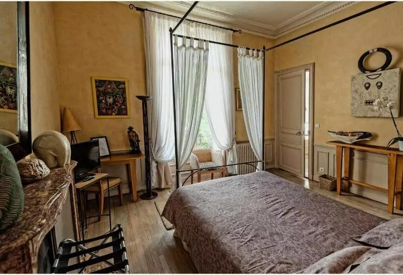 هتل Le Clos Raymi