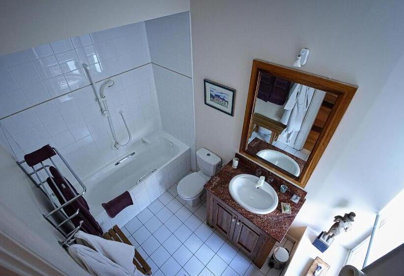 هتل Le Clos Raymi