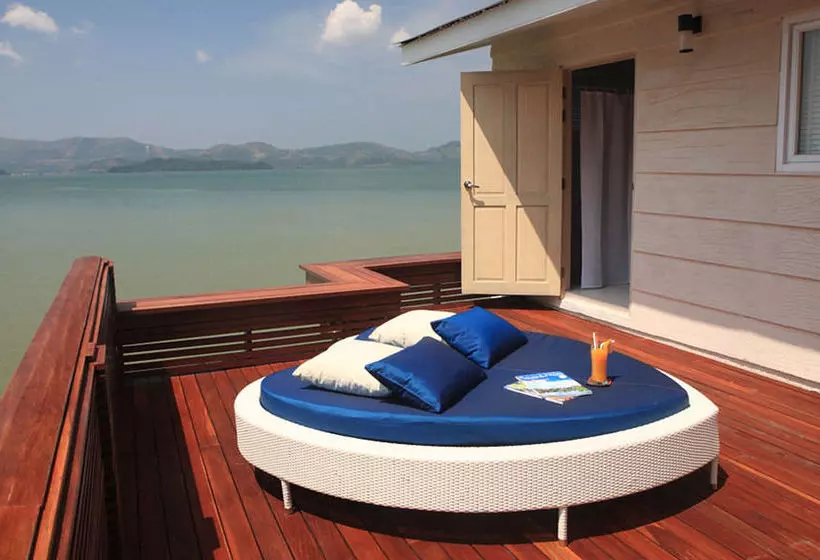 Отель The Blue Sky Resort@ Ranong