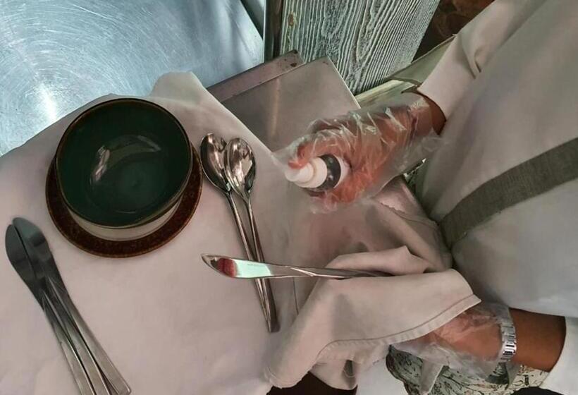 Отель The Royal Purnama   Adults Only